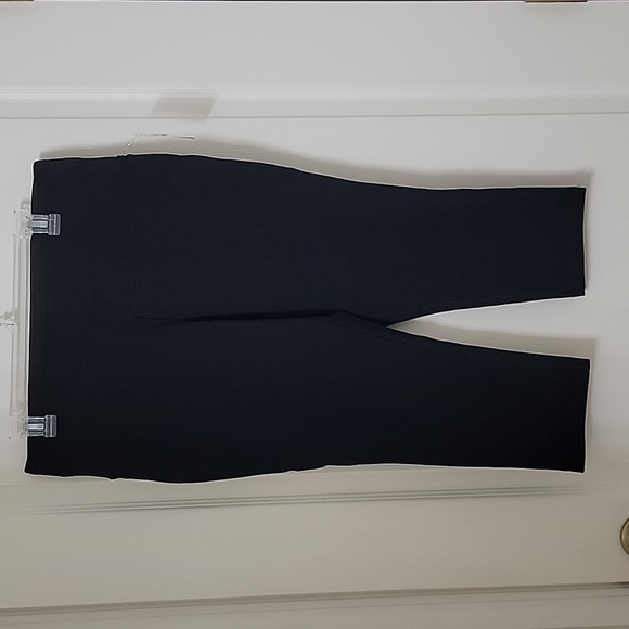 Lane Bryant, Size 14/16 Black Capri Legging.  NEW with Tag - Picture 9 of 11